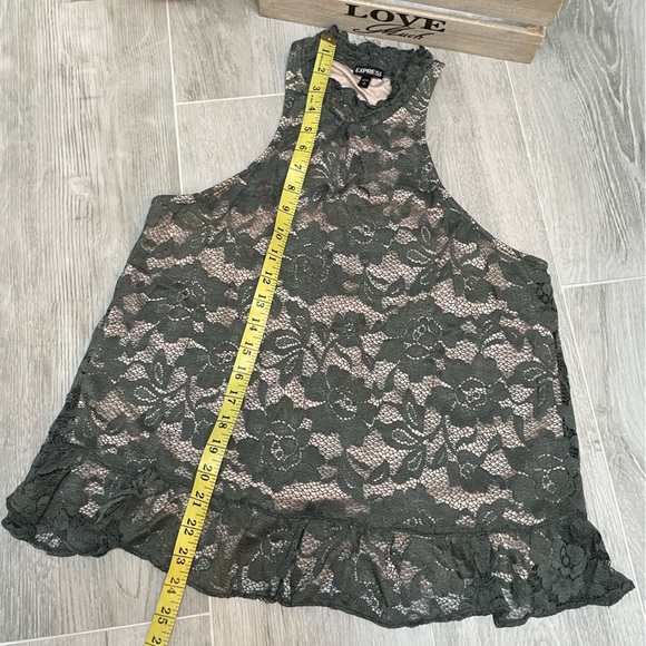 EXPRESS Floral lace tank Mock Neck Flora - Picture 9 of 12